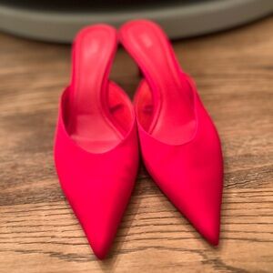 Zara Women's Vibrant Red Heeled Mules